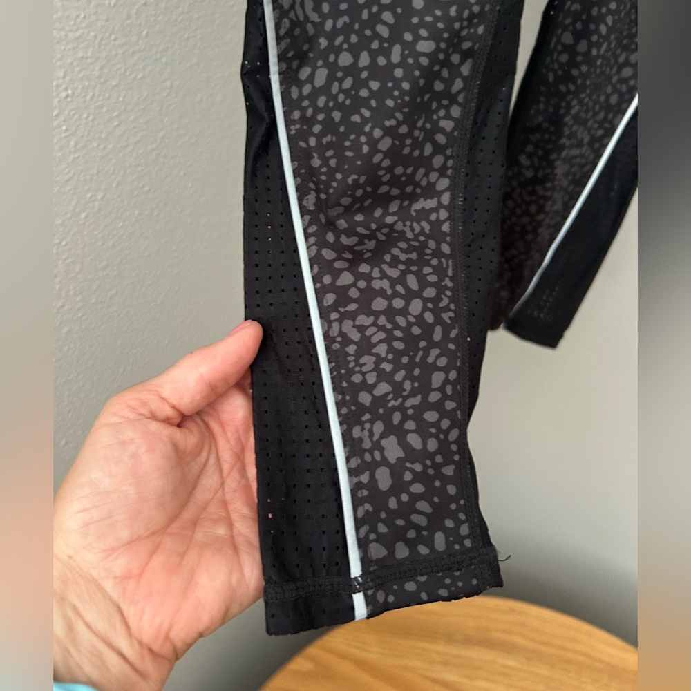 Fabletics Black Patterned Leggings - image 4